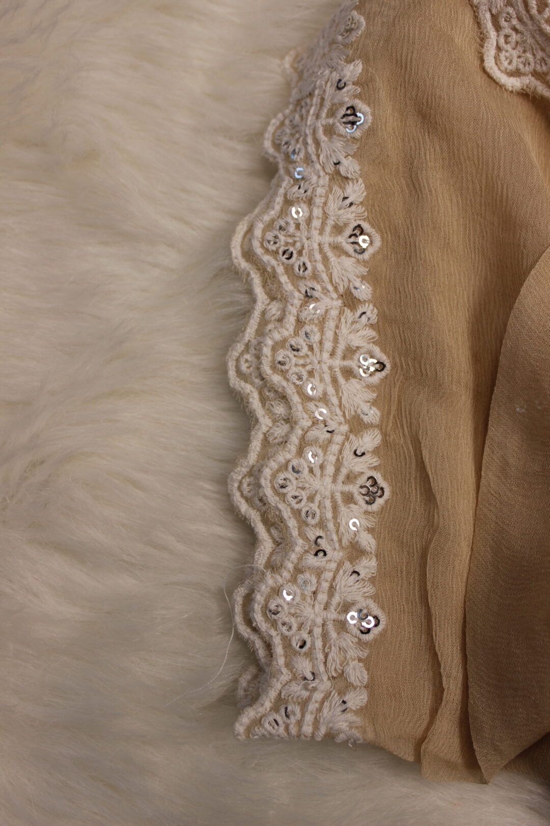 Cream Silk Saree - Image 2