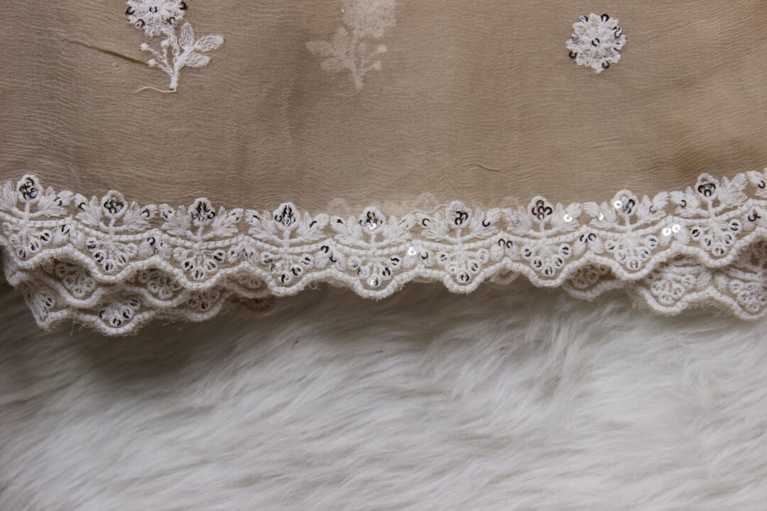 Cream Silk Saree - Image 2