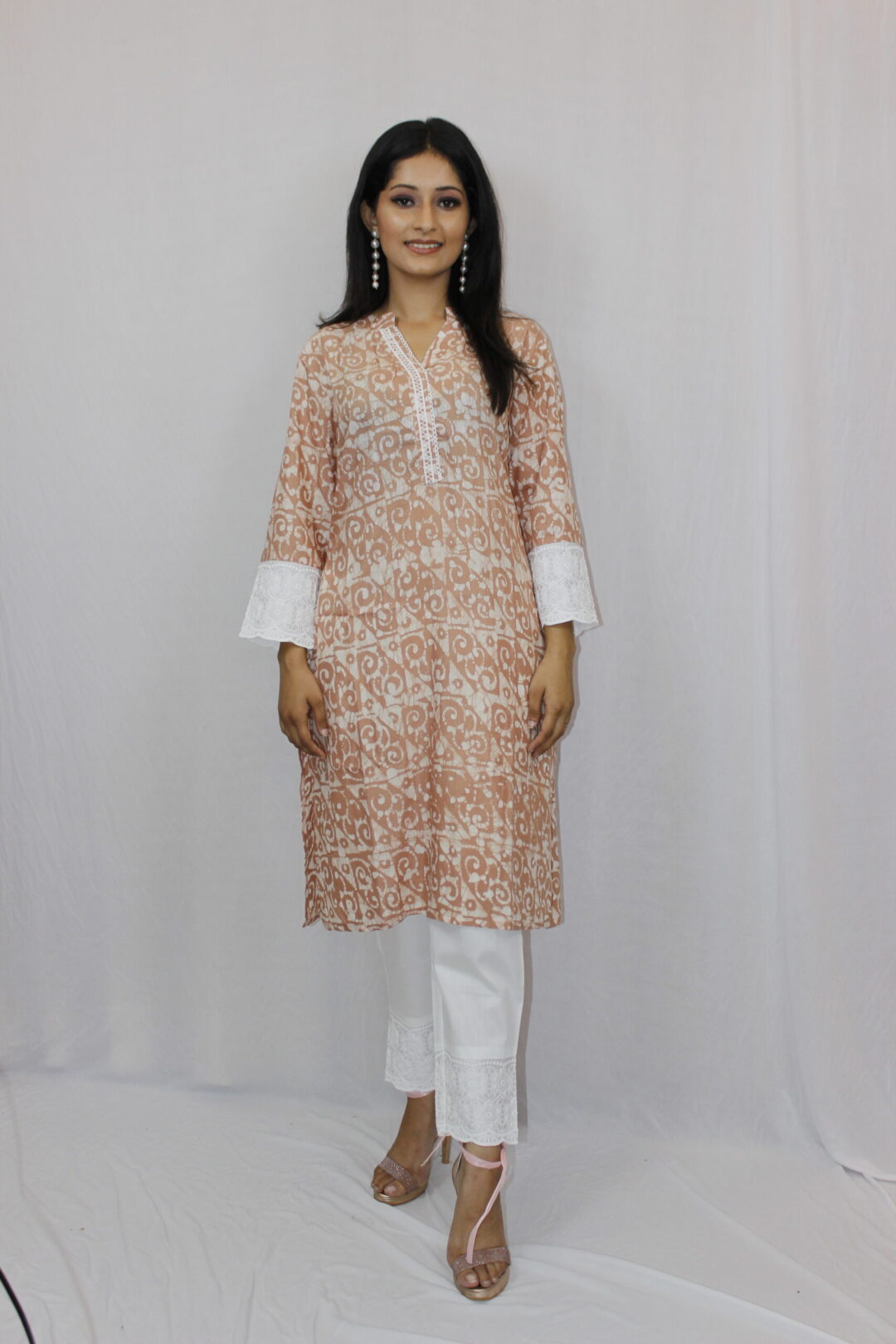 Multishade Kurti With Pant - Image 3