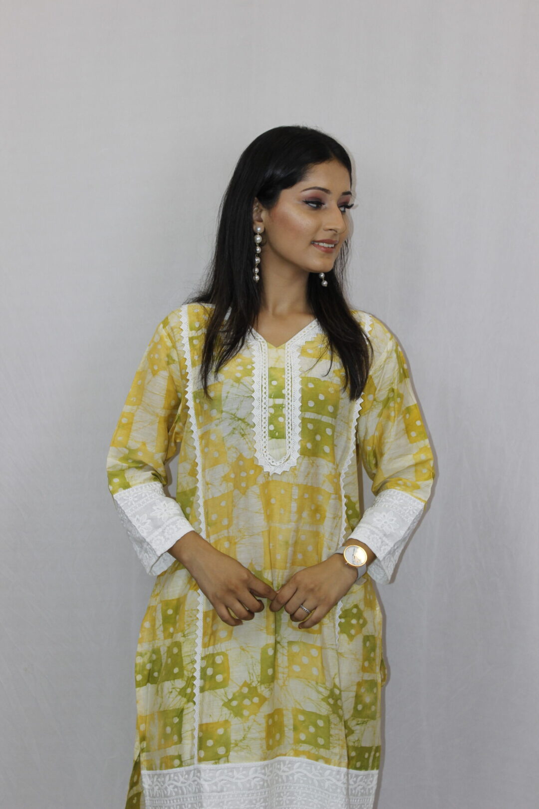 Multishade Kurti With Pant - Image 3