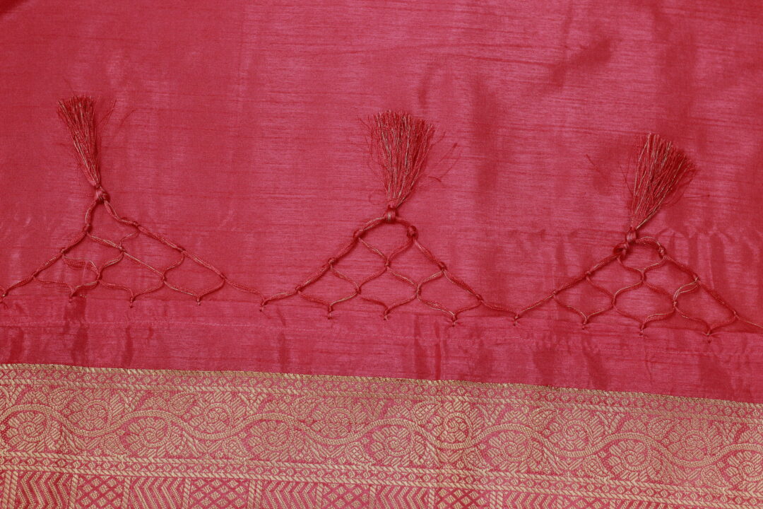 Elegant Bold Saree - Image 4