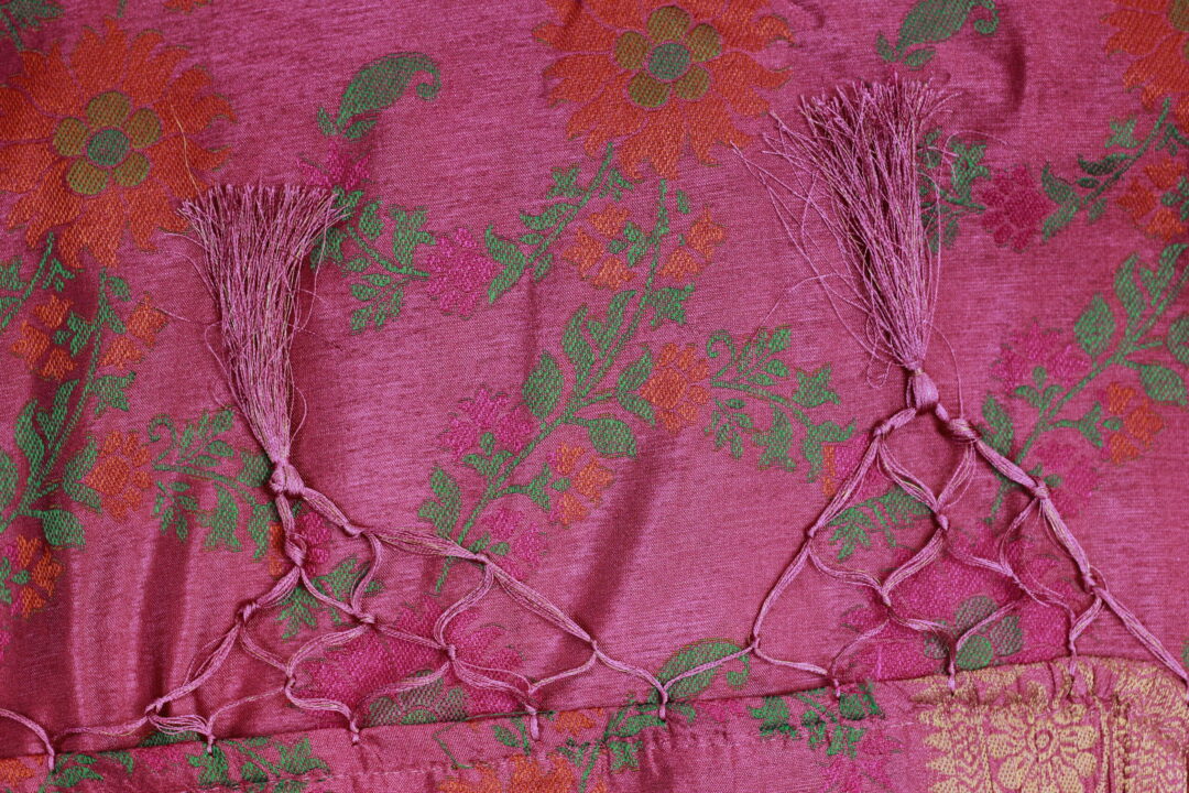 Divrat Beautiful Print Saree - Image 4