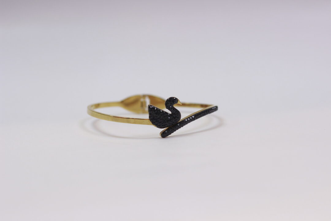 Women Anti-Tarnish Bracelet - Image 2