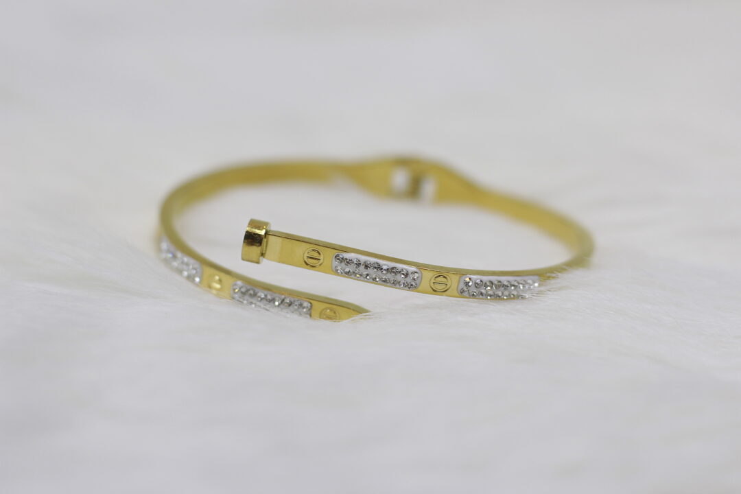 Women Anti-Tarnish Bracelet - Image 2